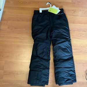 Black snow pants